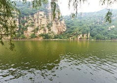青龙峡旅游度假区